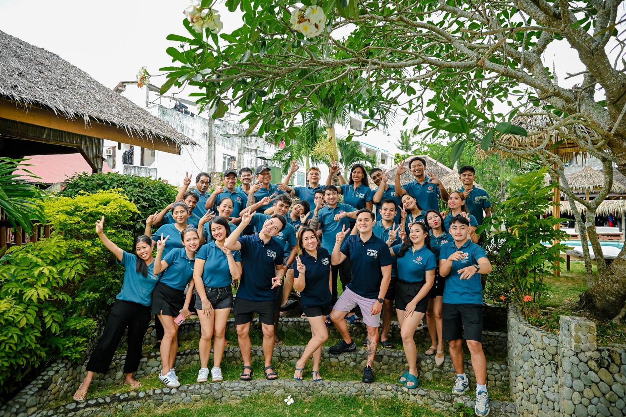 Garden Of Eden Dive Resort Puerto Galera Exterior photo