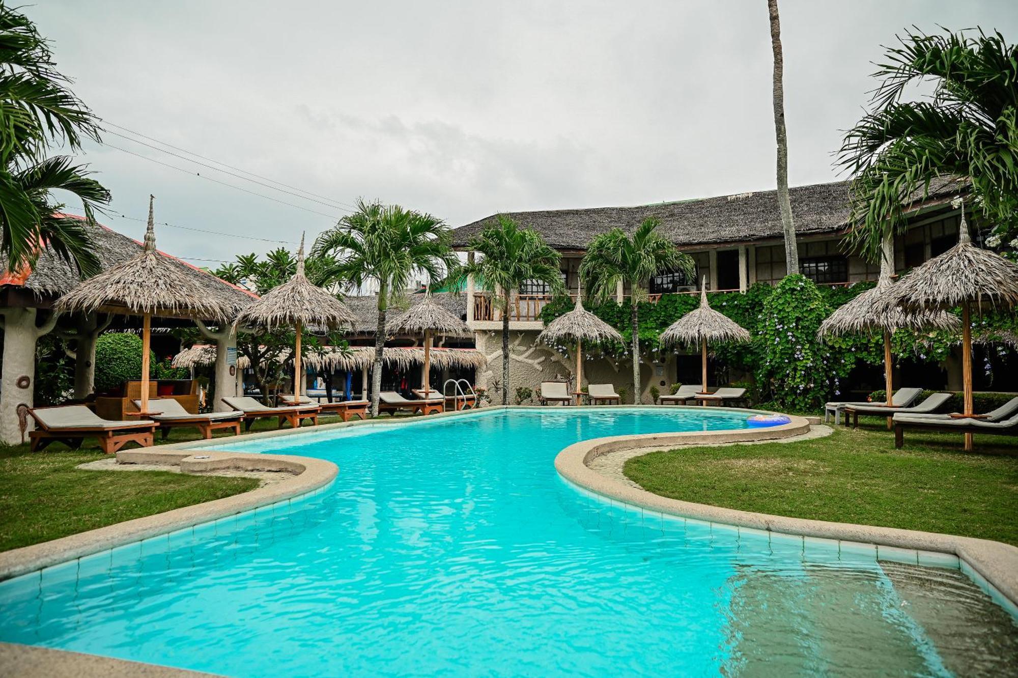 Garden Of Eden Dive Resort Puerto Galera Exterior photo