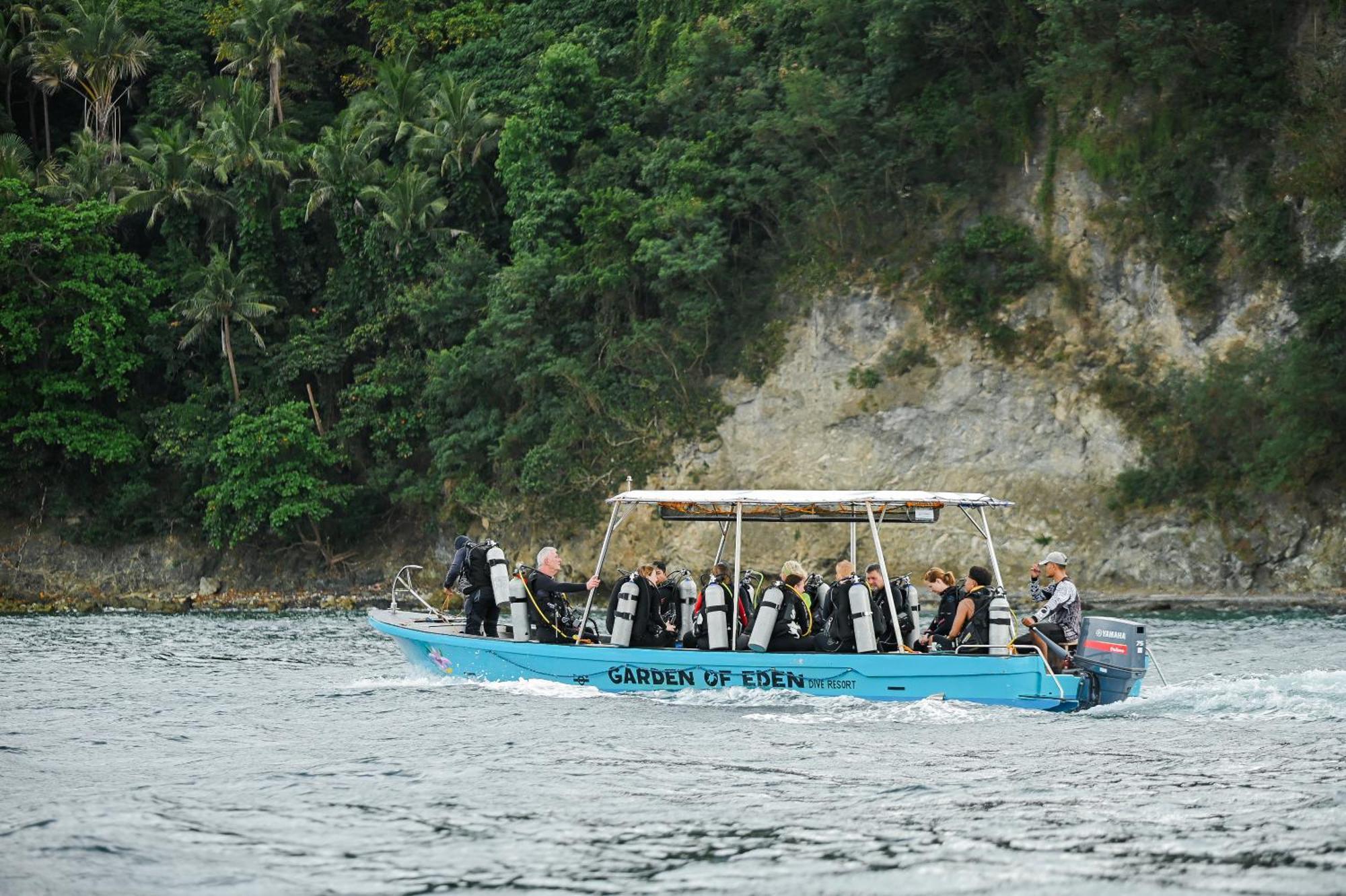 Garden Of Eden Dive Resort Puerto Galera Exterior photo