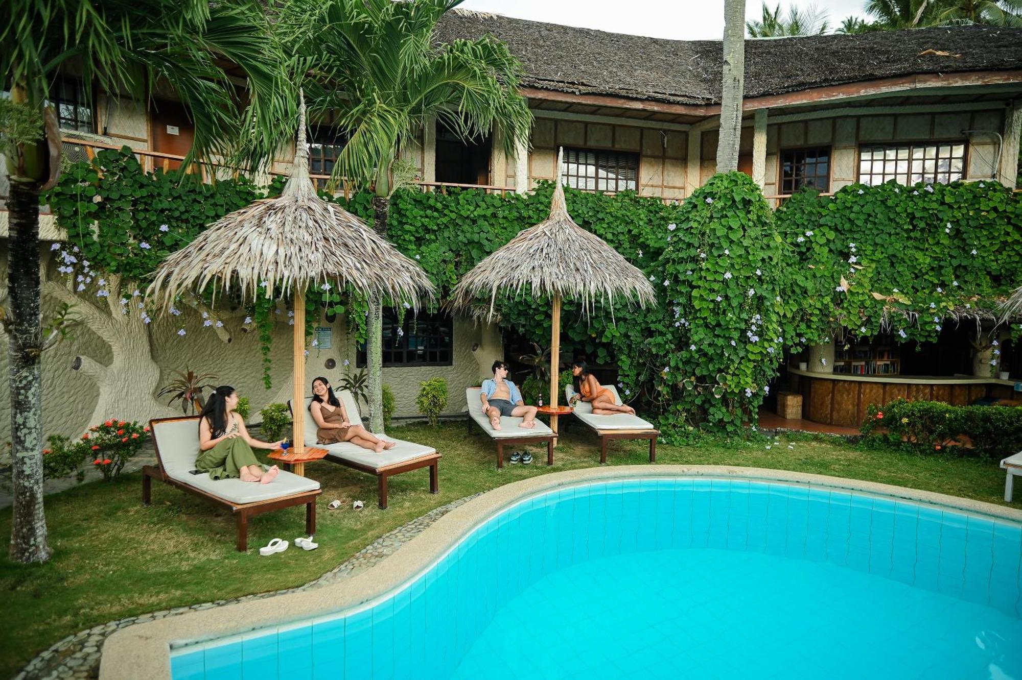 Garden Of Eden Dive Resort Puerto Galera Exterior photo